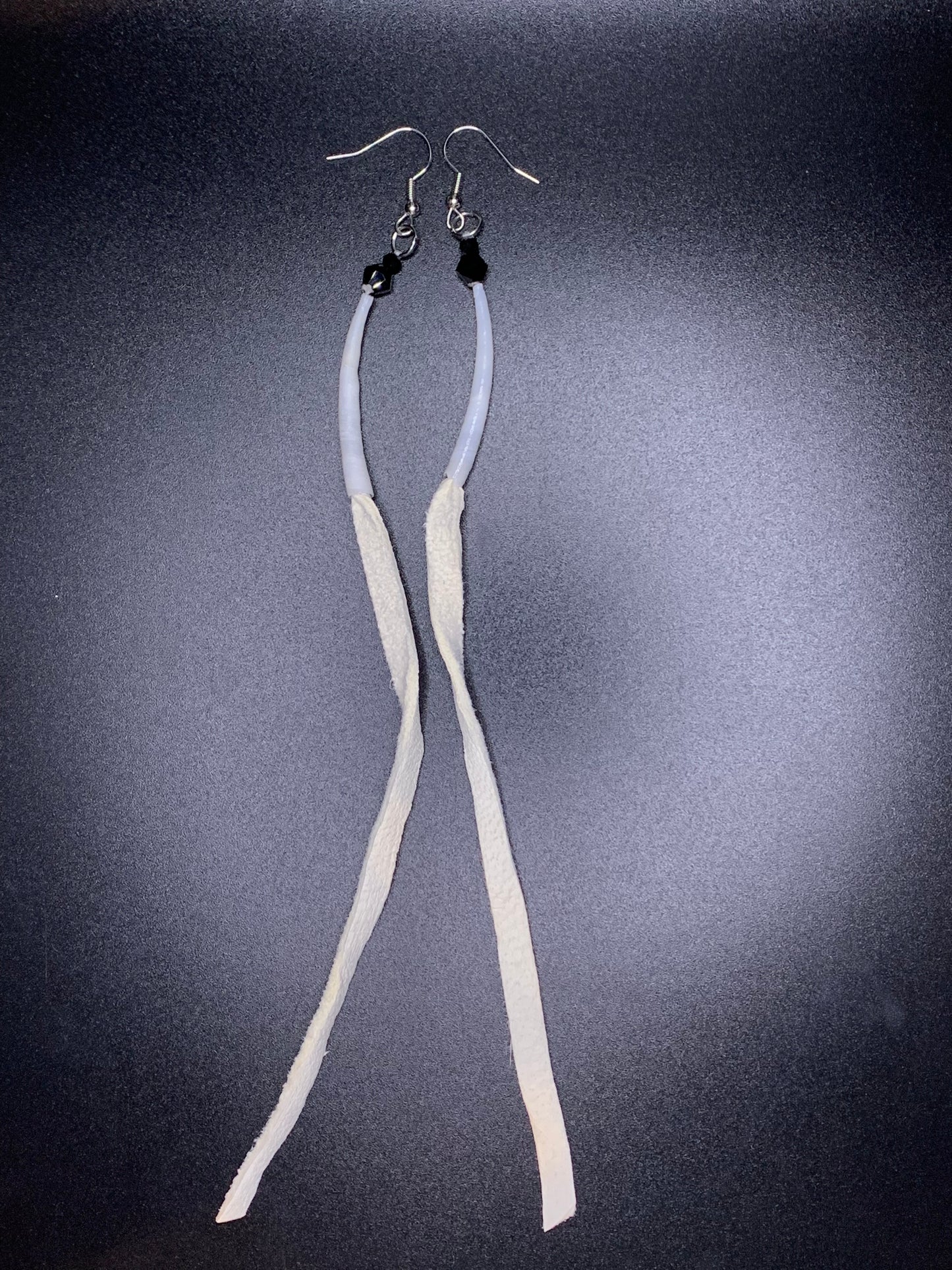 Amaris Makes Good - Dentalium Earrings w Leather Fringe