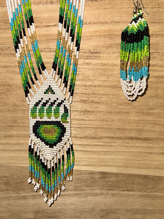 Bearclaw Necklace with Earrings