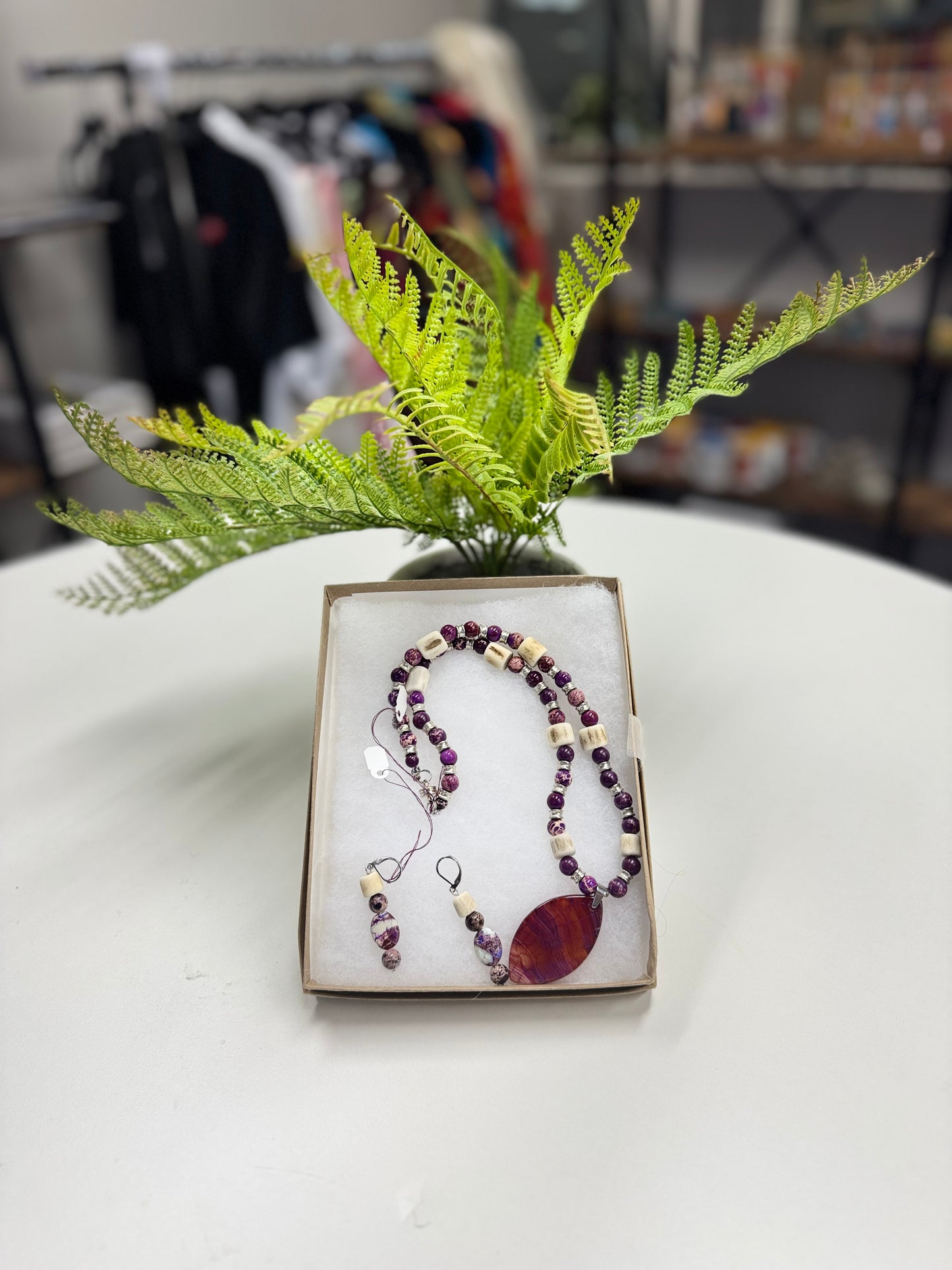 Necklace set with earrings (Purple)