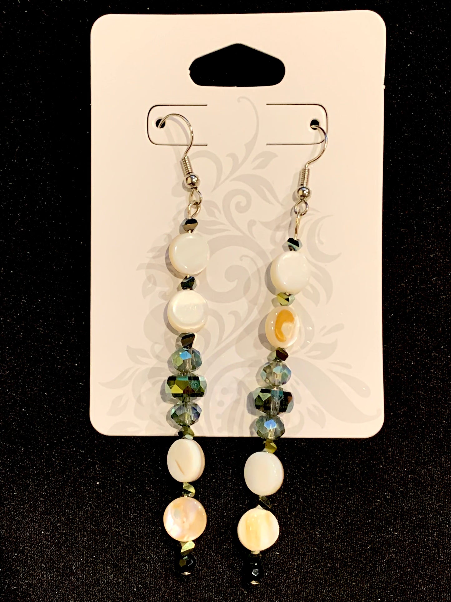 Amaris Makes Good - Dangle Earrings
