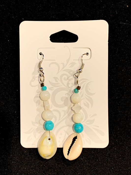 Amaris Makes Good - Dangle Earrings with Shells